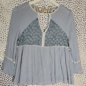 {3/$20} Wild Blue 3/4 sleeve Floral blouse Rue 21
